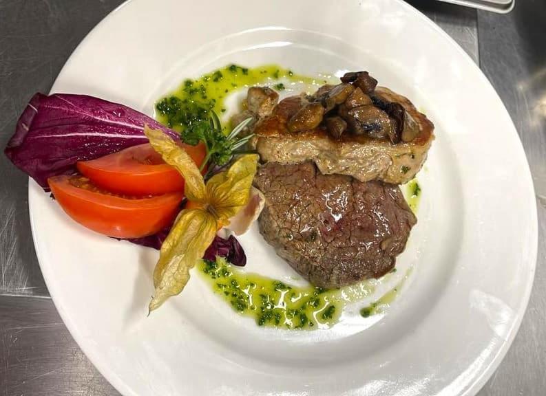 Hotel Und Restaurant Nehrener Hof Zewnętrze zdjęcie