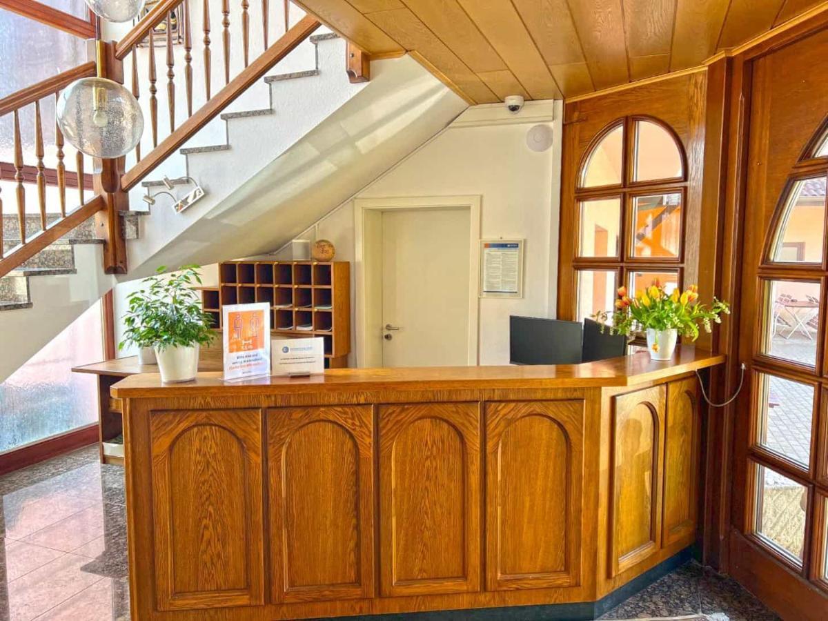 Hotel Und Restaurant Nehrener Hof Zewnętrze zdjęcie