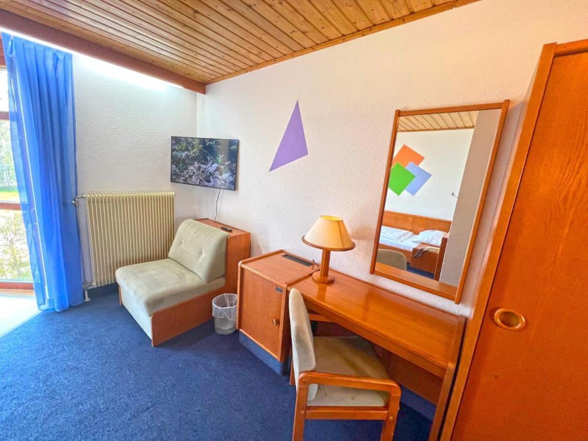 Hotel Und Restaurant Nehrener Hof Zewnętrze zdjęcie